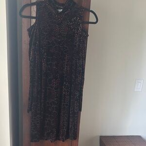 Elegant Black and Red Velvet Patterned Dress